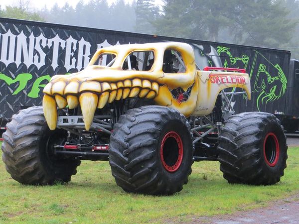Monster Truck Destruction Tour