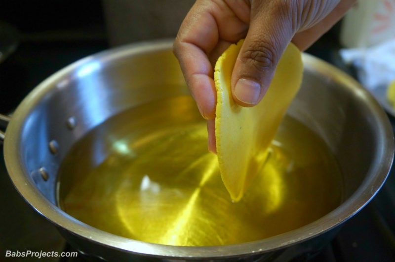 Vade in Hot Oil for Deep Frying