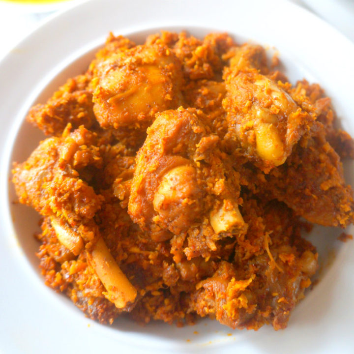 Kori Ajadina (Mangalorean Chicken Sukka)