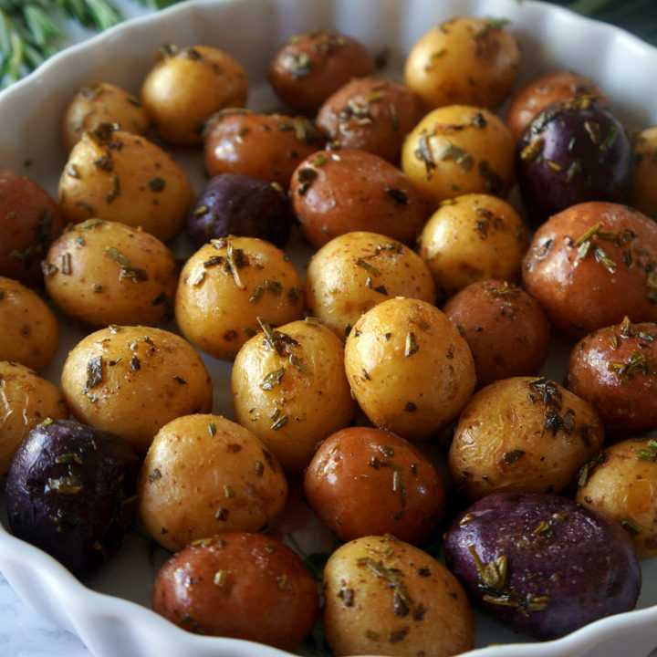 Herb Roasted Baby Potatoes in Oven – Babs Projects